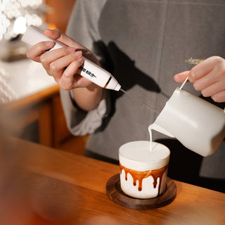 ハンディ電動ミルクフォーマー